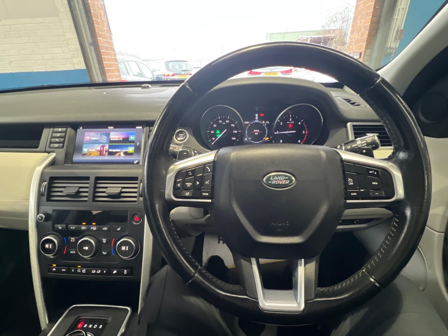 Used Land Rover Discovery Sport 2017 for sale - 77156010: Photo 33