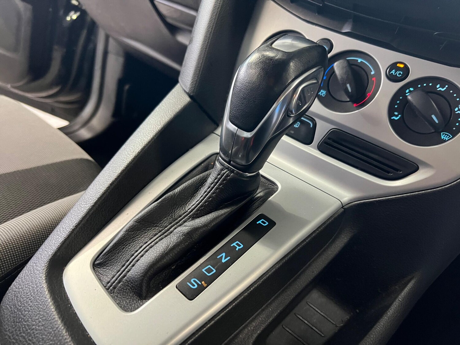 Used Ford Focus for sale - 77484406: Photo 25