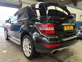 Used Mercedes-Benz M Class 2011 for sale - 77696246: Photo