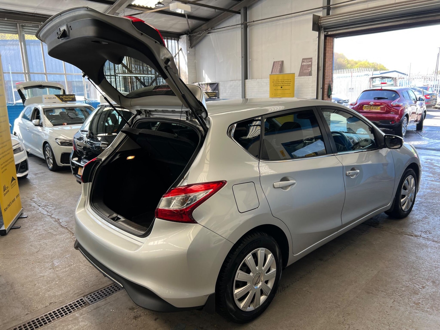 Used Nissan Pulsar 2017 for sale - 78170149: Photo 12