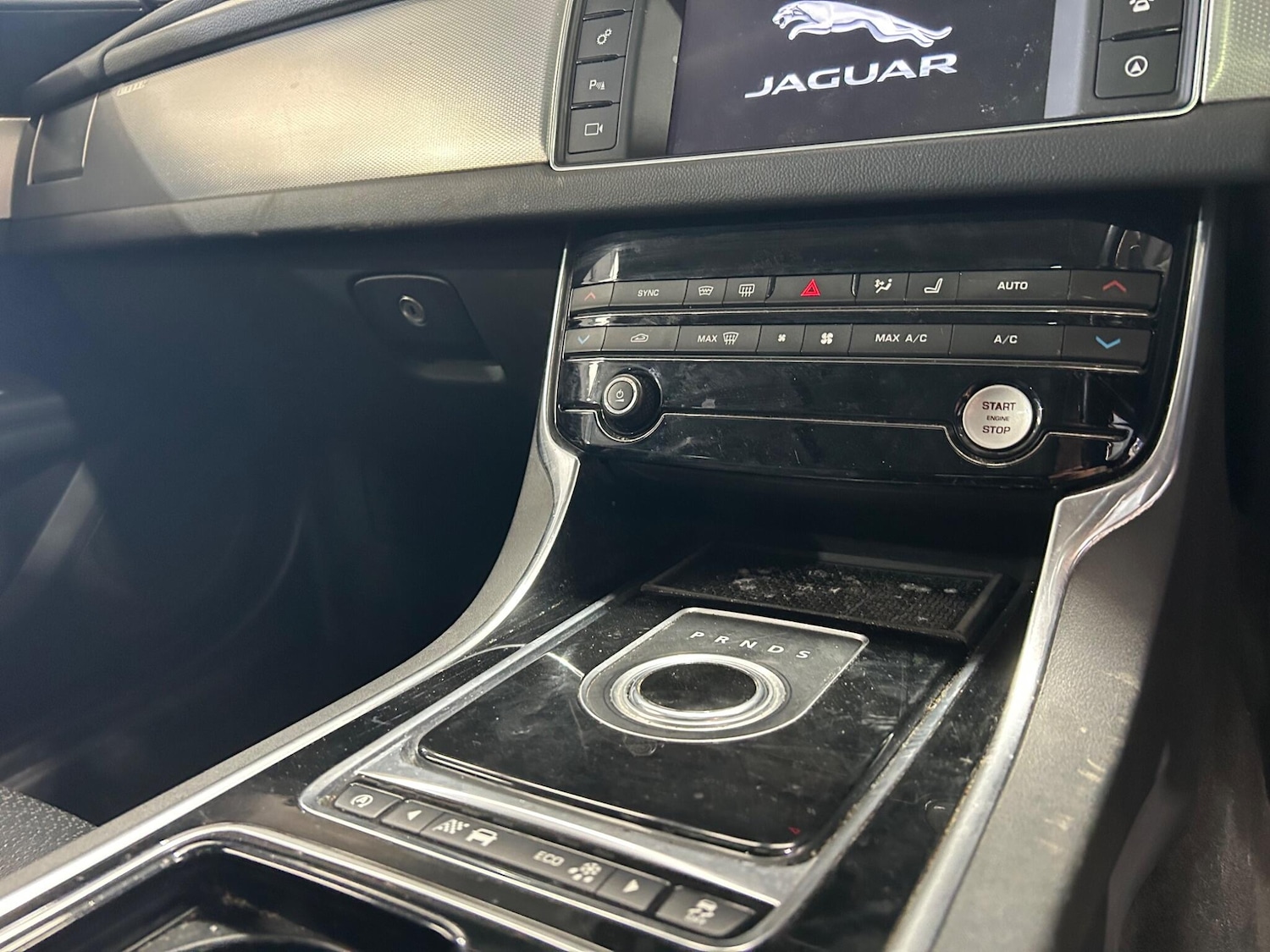 Used Jaguar XF 2015 for sale - 78204438: Photo 13