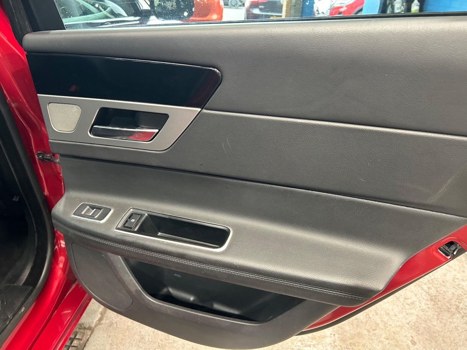 Used Jaguar XF 2015 for sale - 78204438: Photo 21