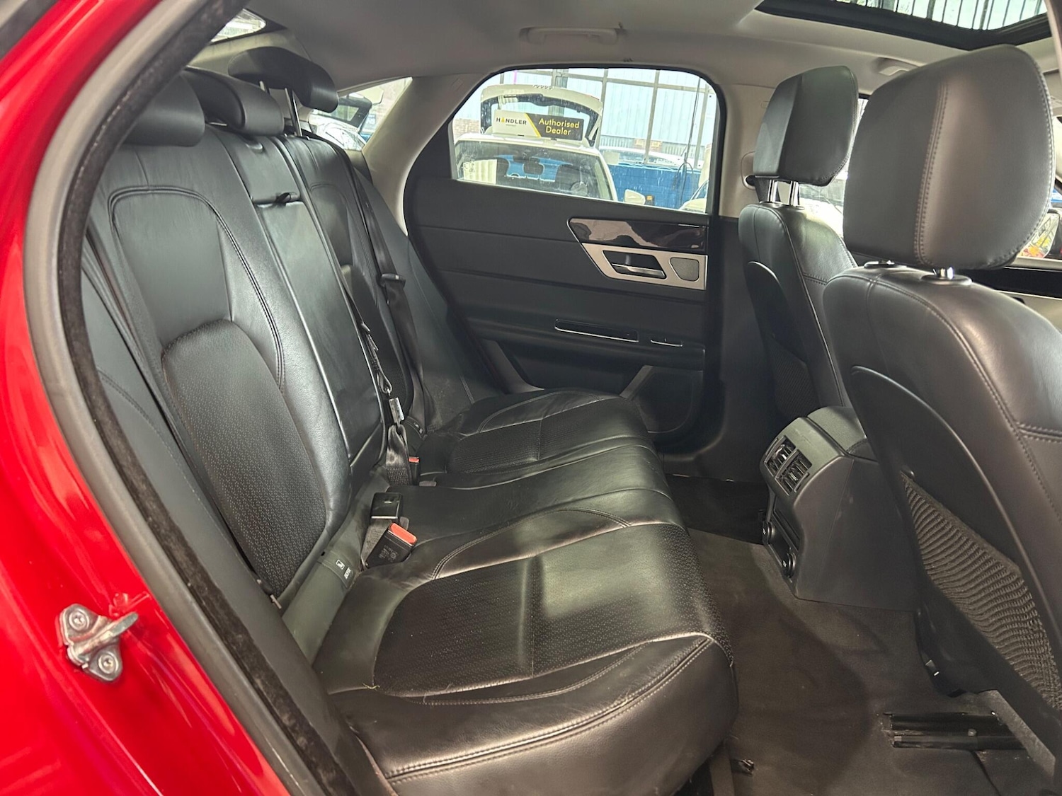 Used Jaguar XF 2015 for sale - 78204438: Photo 22