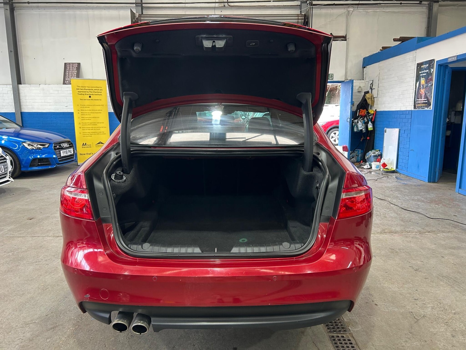 Used Jaguar XF 2015 for sale - 78204438: Photo 26