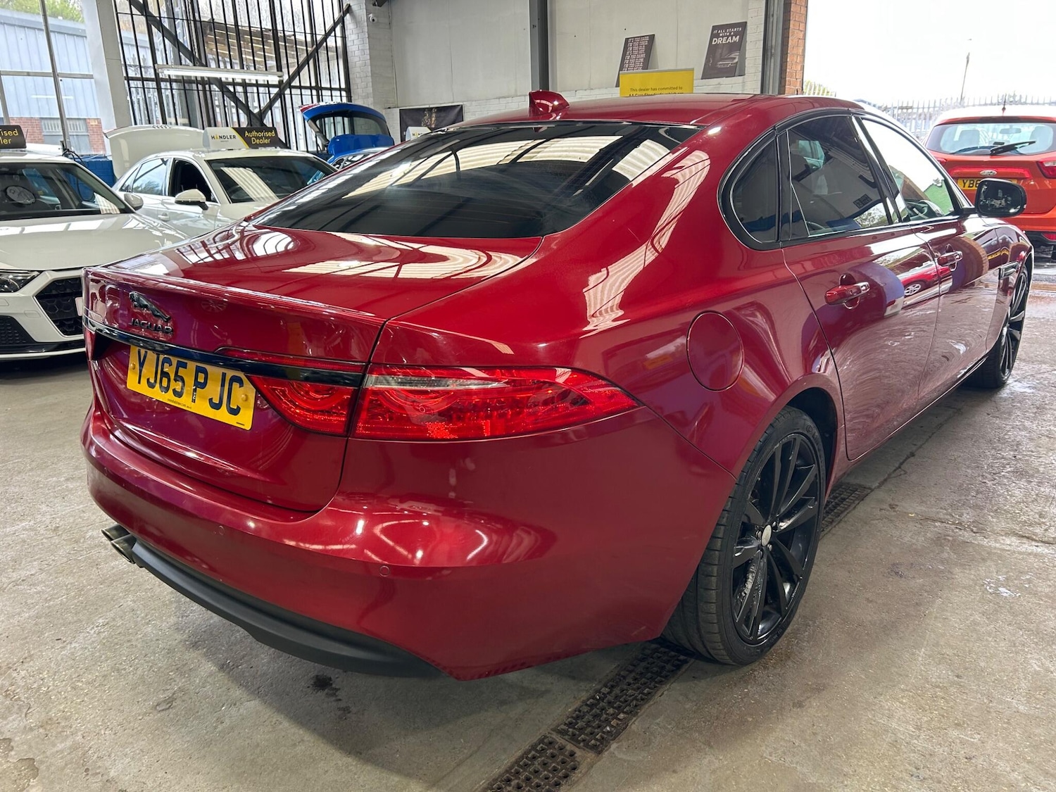 Used Jaguar XF 2015 for sale - 78204438: Photo 6