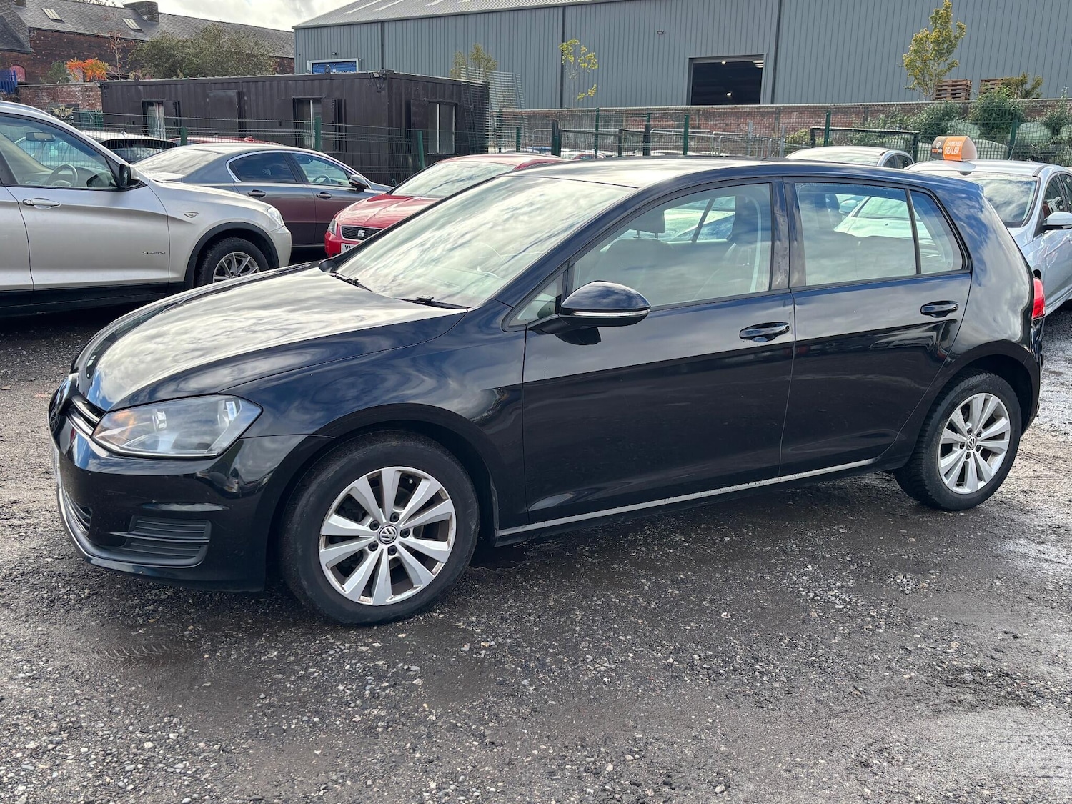 Used Volkswagen Golf 2013 for sale - 76336523: Photo 3