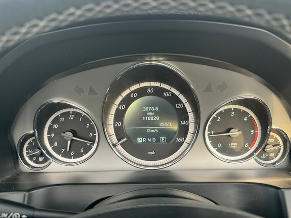 Used Mercedes-Benz E-Class 2011 for sale - 76209505: Photo 21