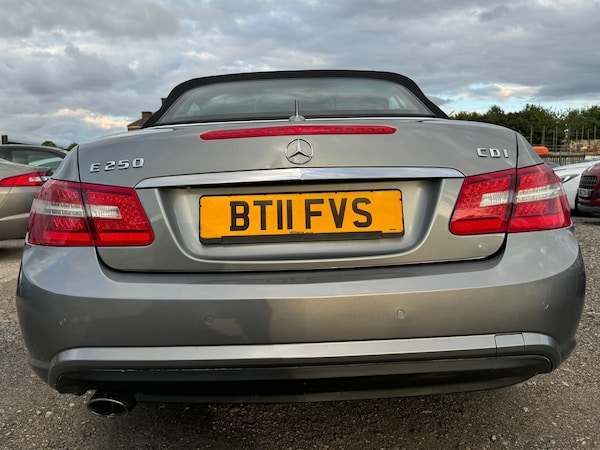 Used Mercedes-Benz E-Class 2011 for sale - 76209505: Photo 8
