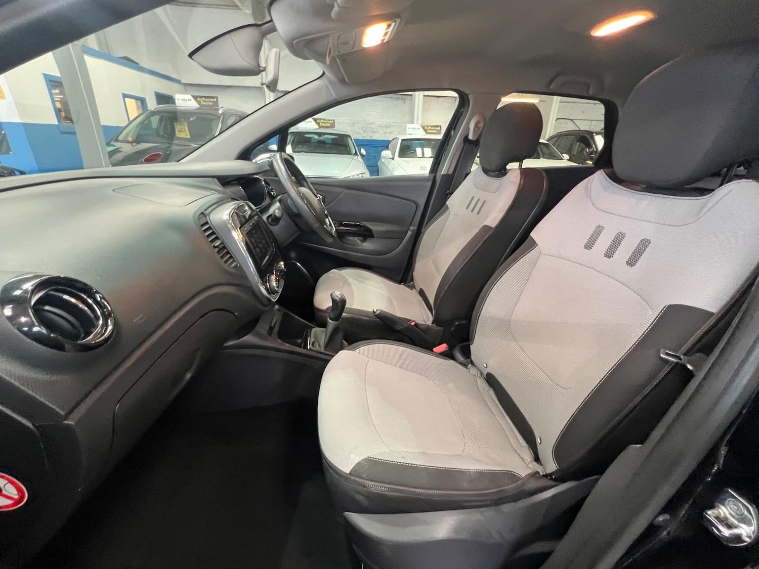 Used Renault Captur 2014 for sale - 77440502: Photo 28