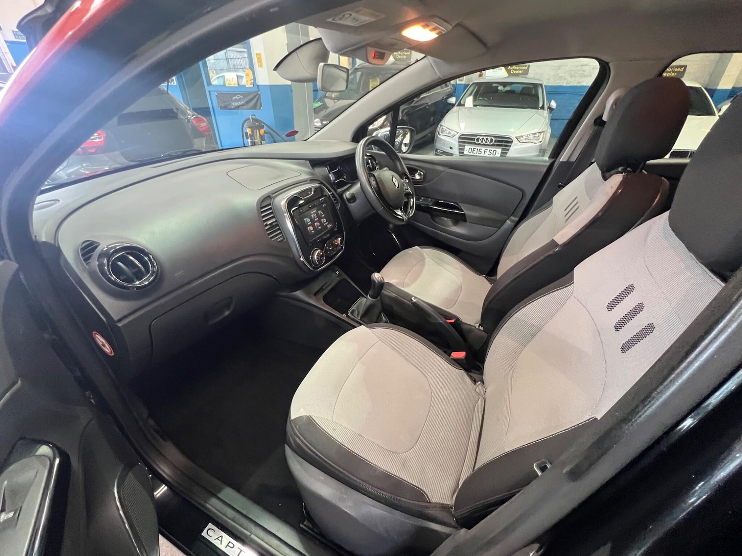 Used Renault Captur 2014 for sale - 77440502: Photo 29