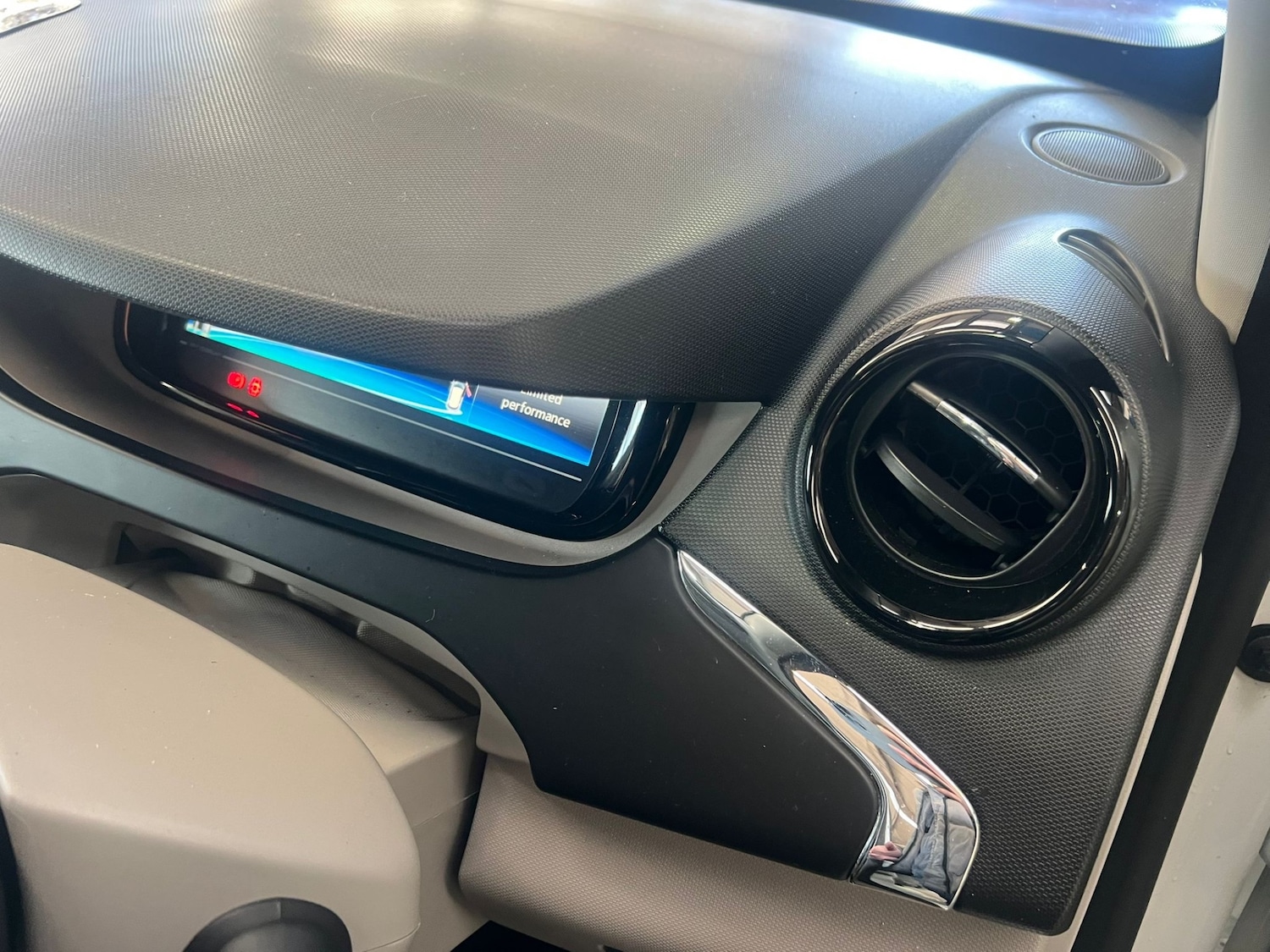 Used Renault Zoe 2015 for sale - 76798993: Photo 21