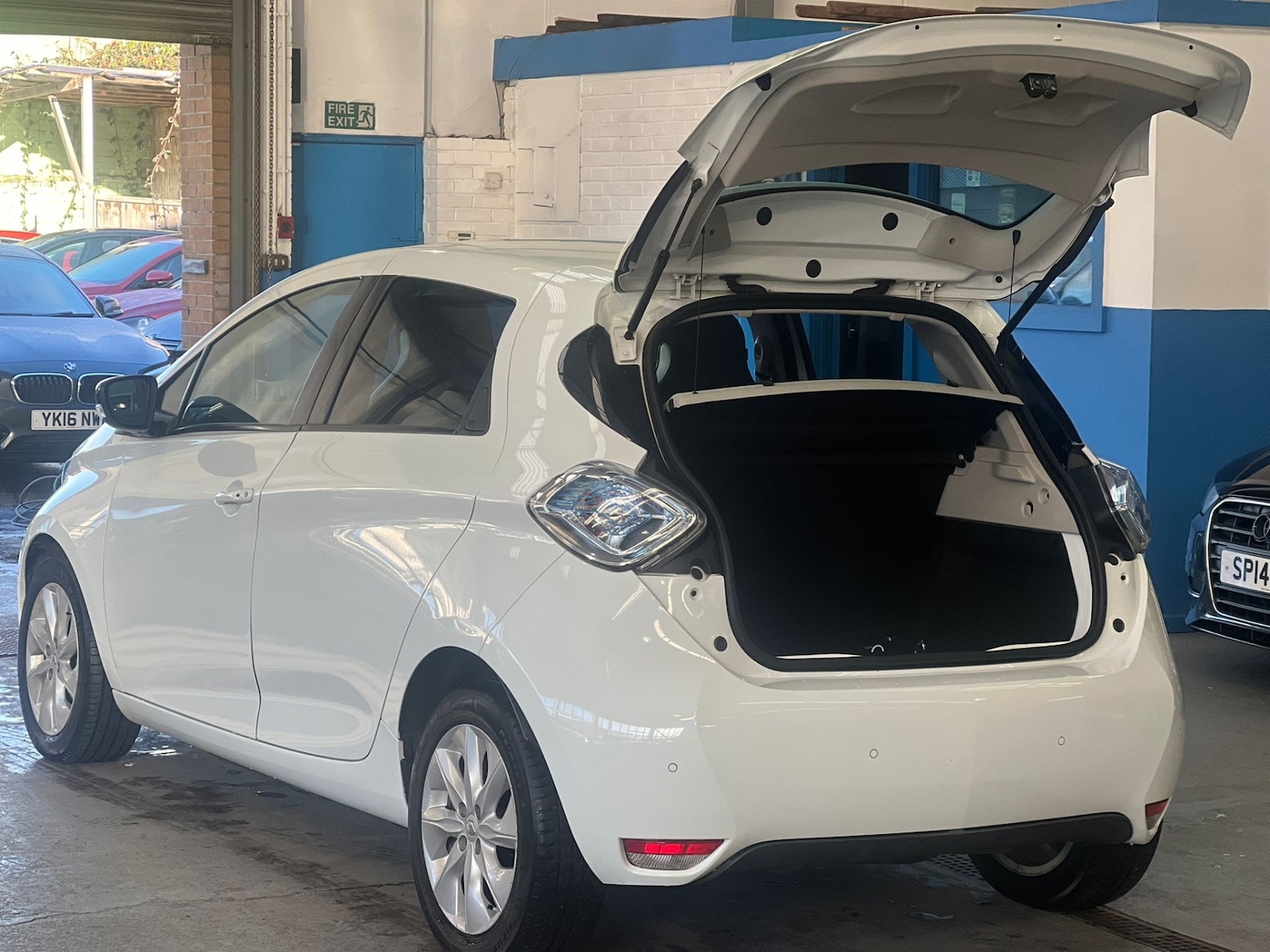 Used Renault Zoe 2015 for sale - 76798993: Photo 8