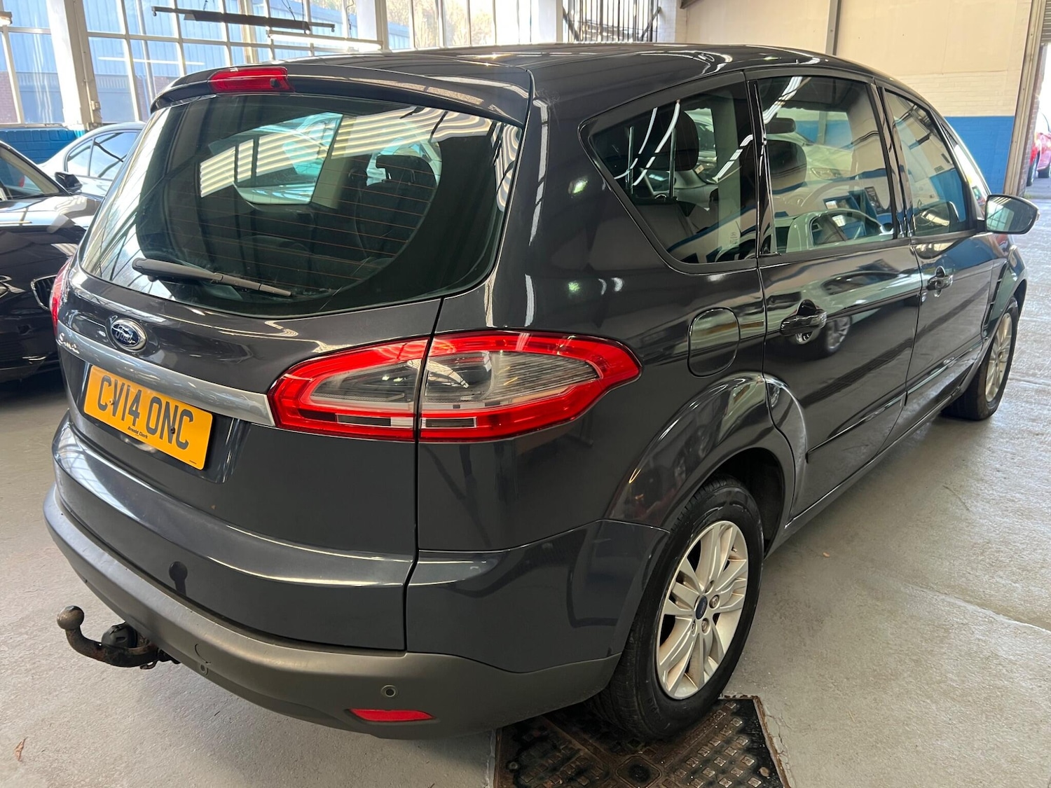 Used Ford S-Max for sale - 76727618: Photo 16