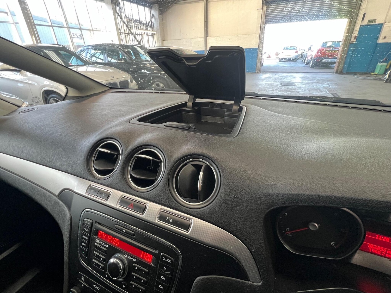 Used Ford S-Max for sale - 76727618: Photo 50