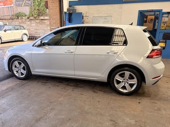 Used Volkswagen Golf 2017 for sale - 79681117: Photo