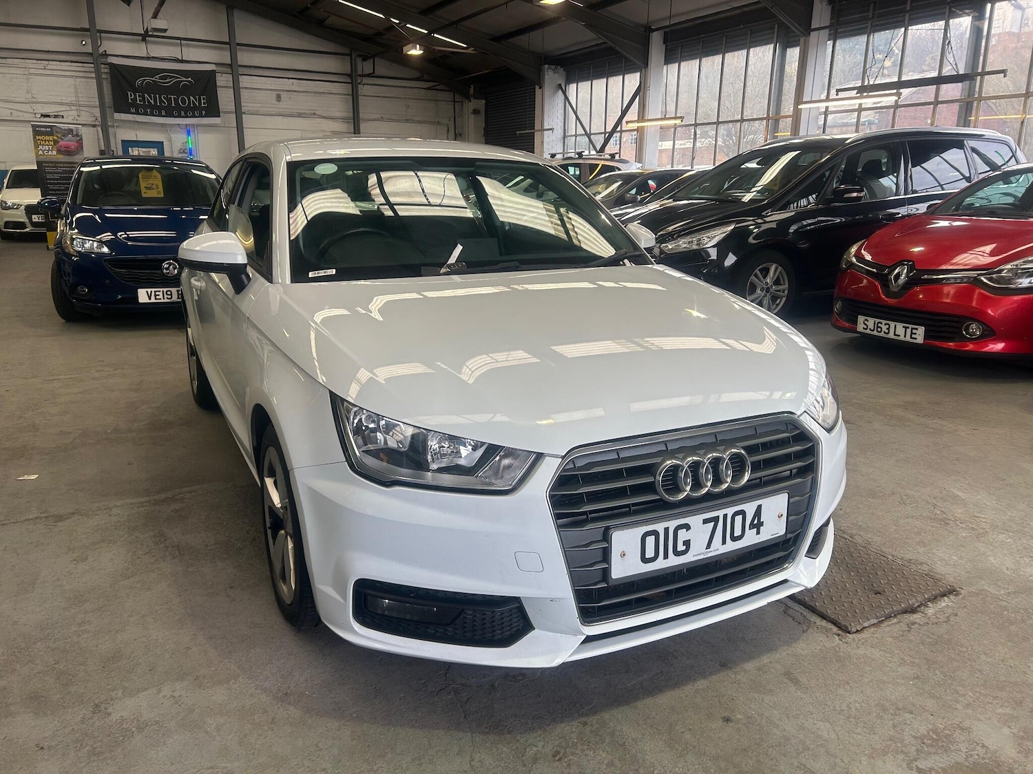 Used Audi A1 2015 for sale - 77156492: Photo 2
