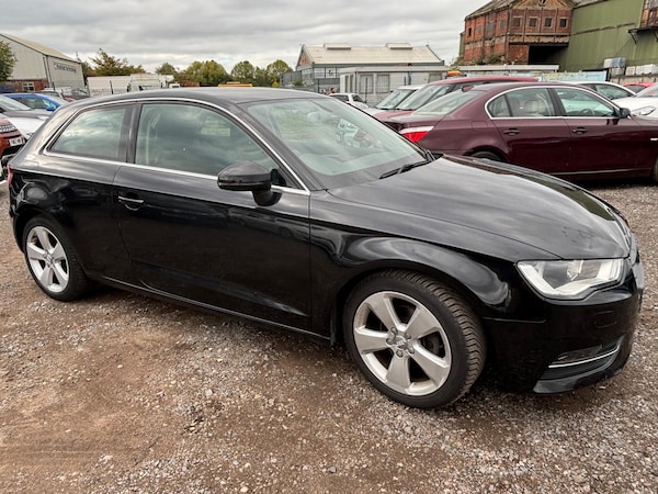 Used Audi A3 2014 for sale - 76214398: Photo 4