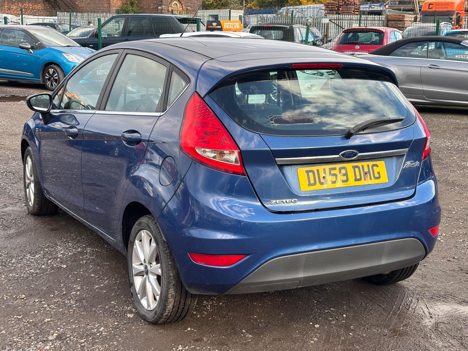 Used Ford Fiesta 2009 for sale - 76360680: Photo 6