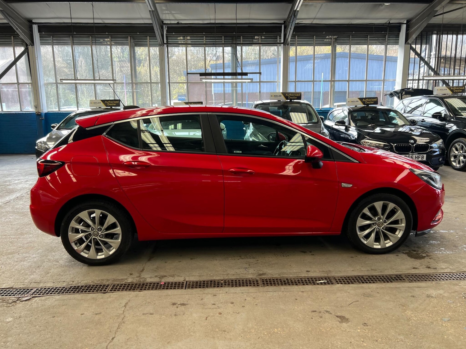 Used Vauxhall Astra 2016 for sale - 78062597: Photo 11