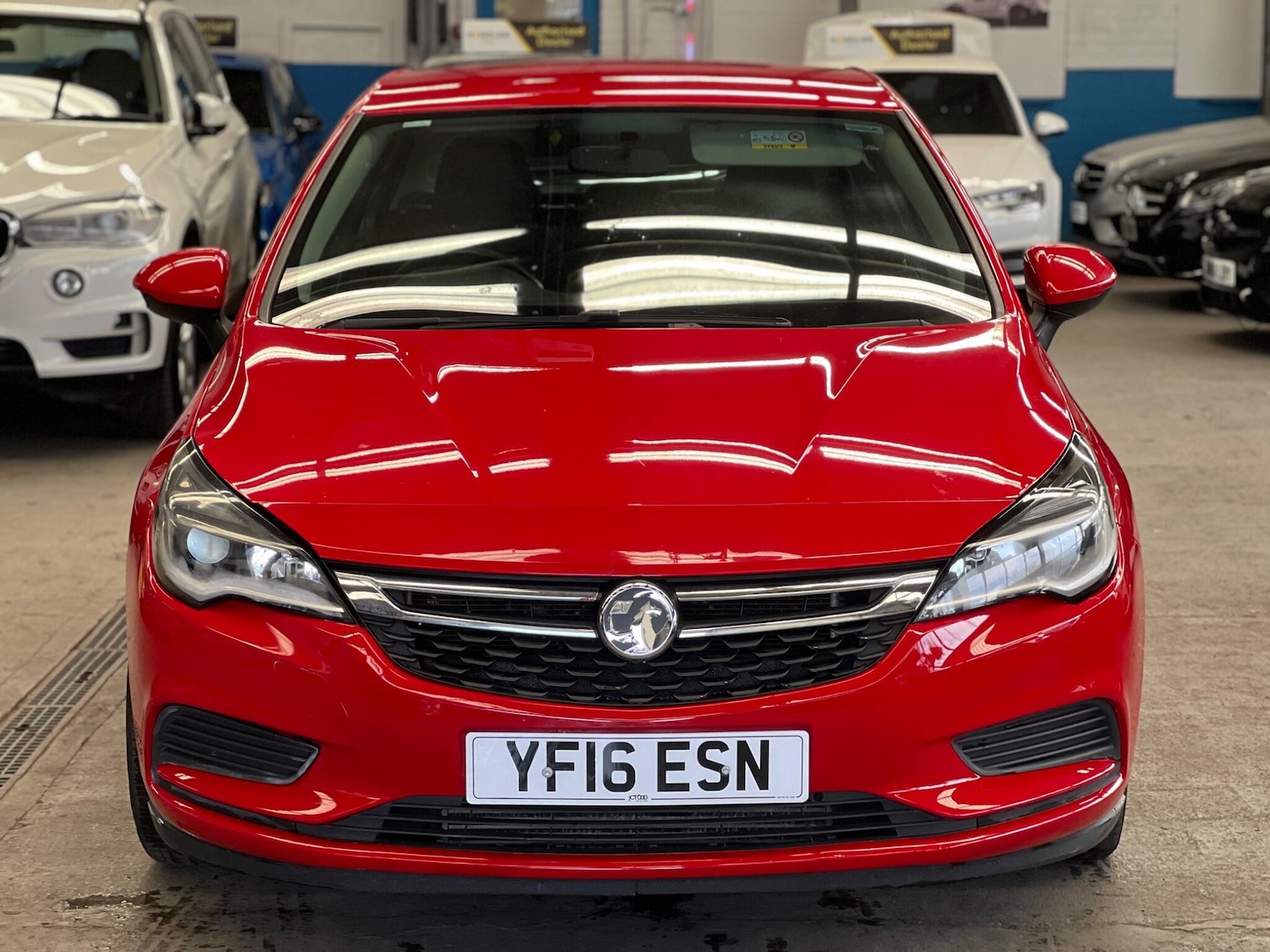 Used Vauxhall Astra 2016 for sale - 78062597: Photo 2