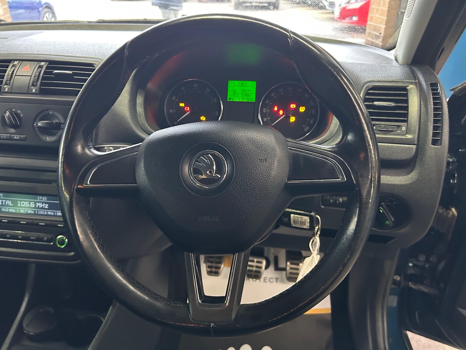 Used Skoda Roomster 2015 for sale - 77783589: Photo 11