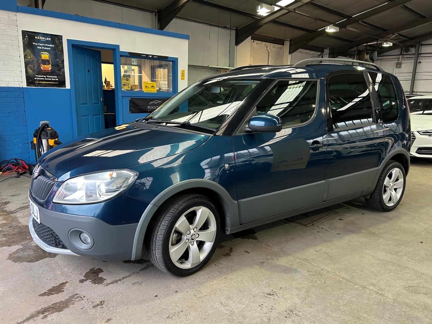 Used Skoda Roomster 2015 for sale - 77783589: Photo 4