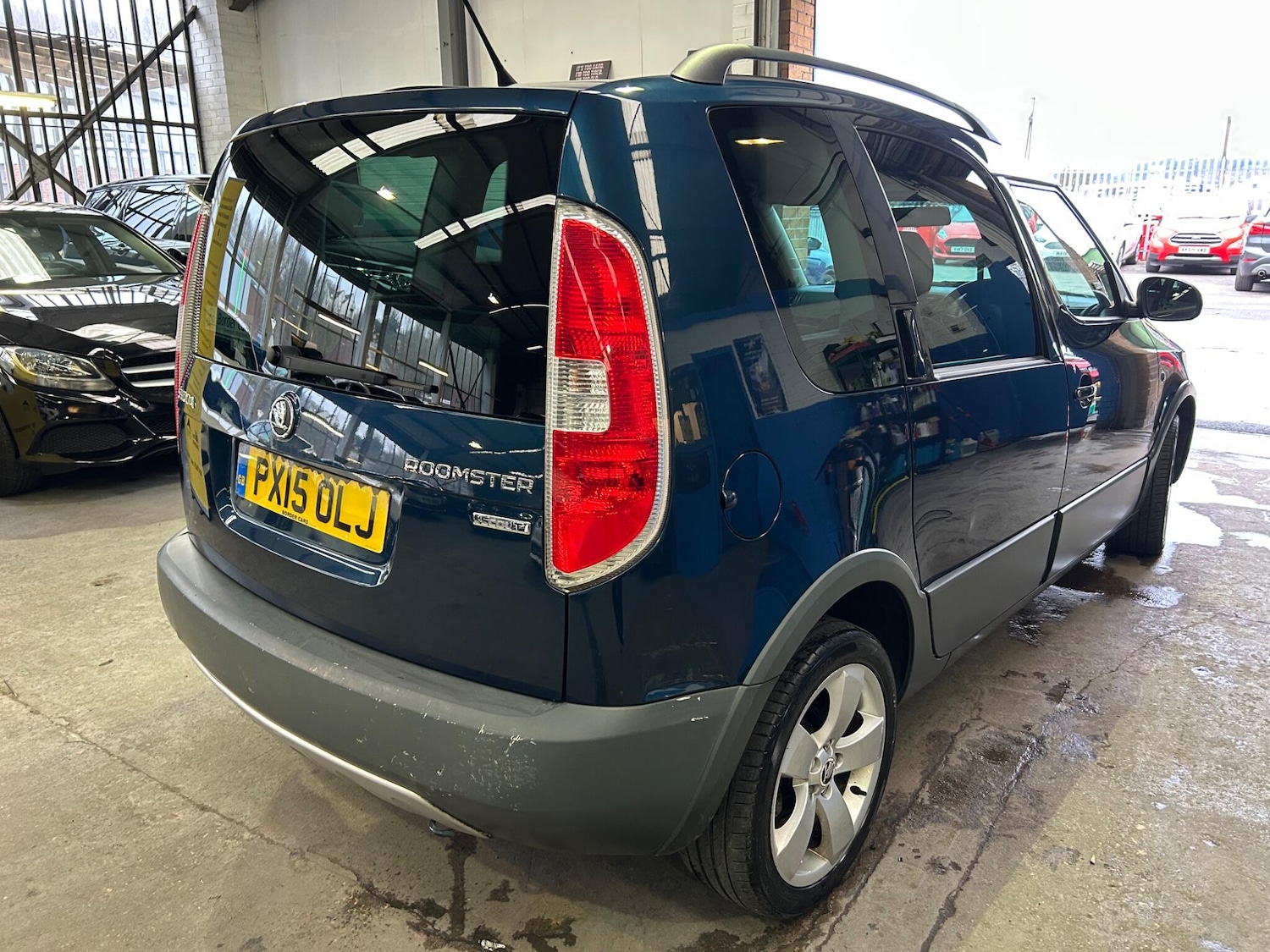 Used Skoda Roomster 2015 for sale - 77783589: Photo 7