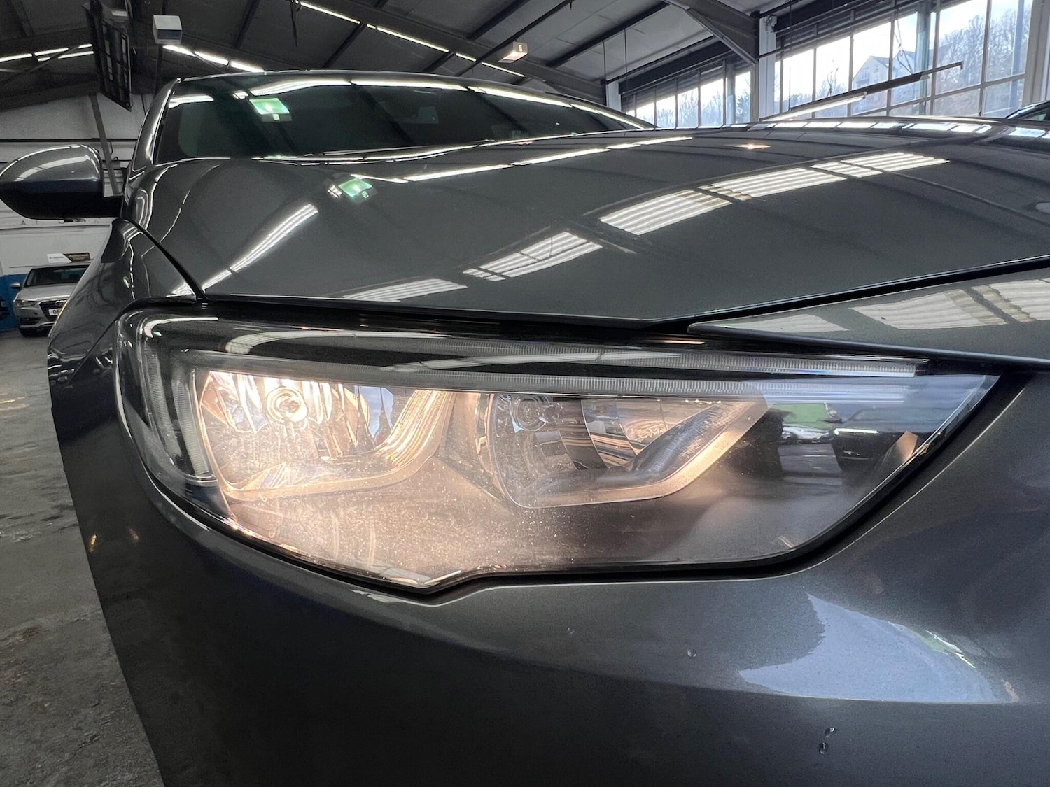 Used Vauxhall Insignia 2018 for sale - 77925918: Photo 32