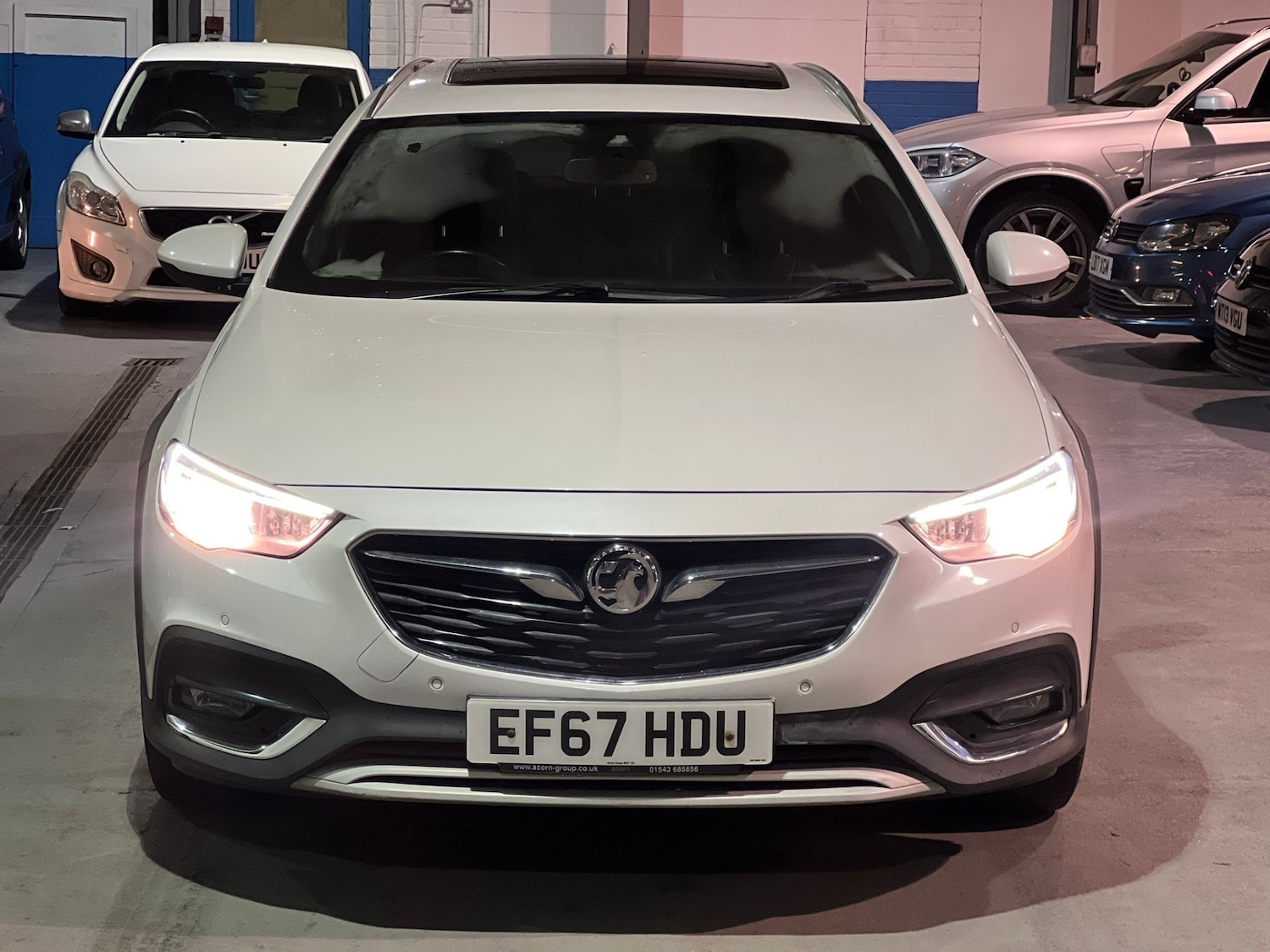 Used Vauxhall Insignia 2018 for sale - 76799440: Photo 1