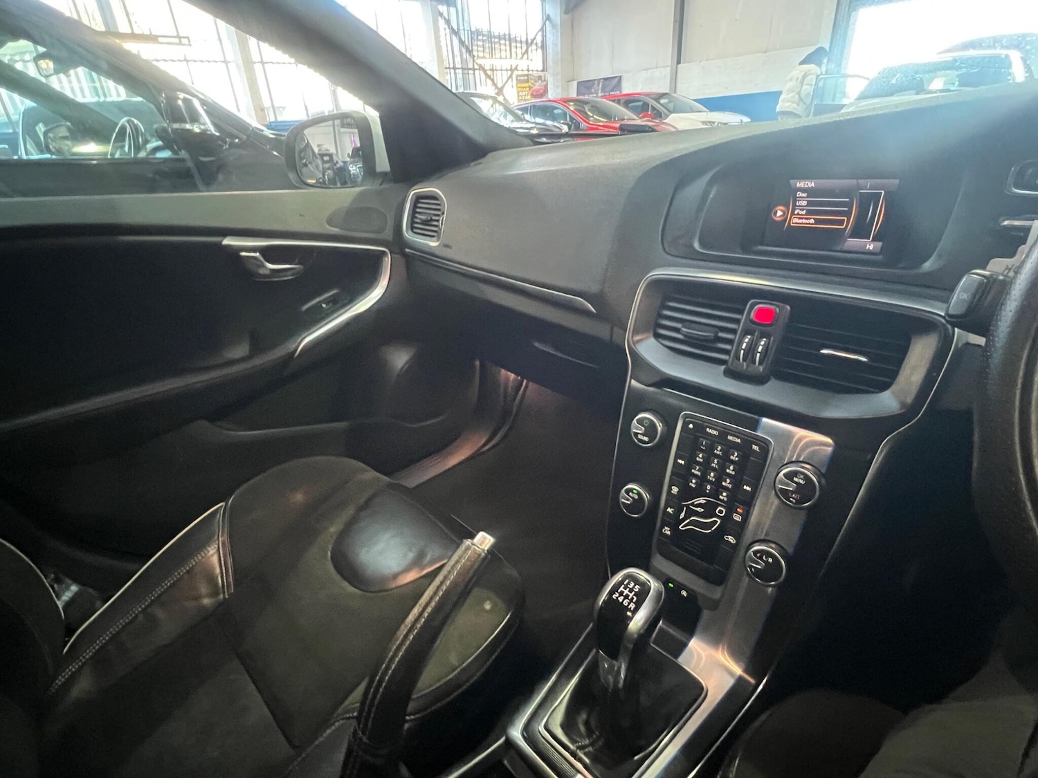 Used Volvo V40 2015 for sale - 77410888: Photo 16