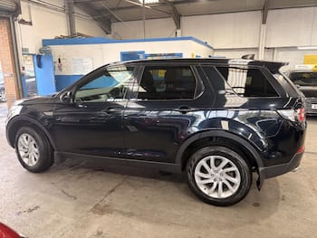 Used Land Rover Discovery Sport 2018 for sale - 79676975: Photo