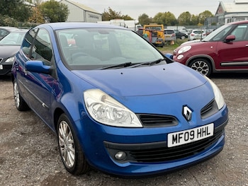 Used Renault Clio 2009 for sale - 76260216: Photo