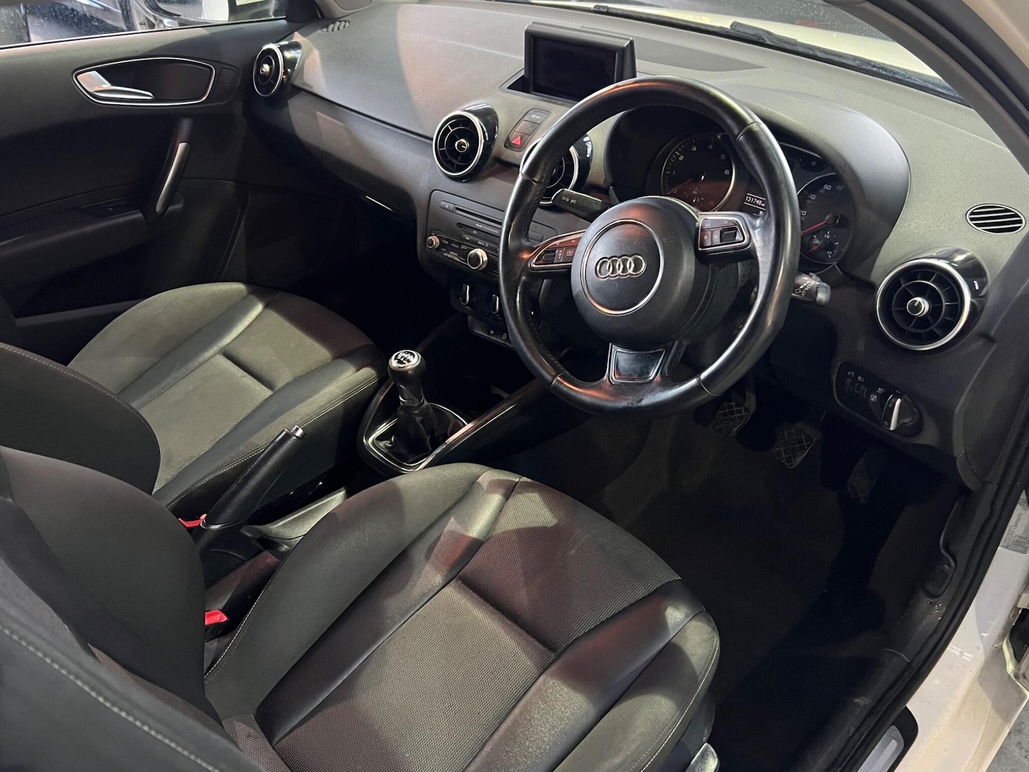Used Audi A1 2011 for sale - 77130912: Photo 13