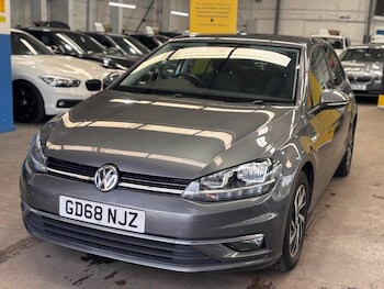 Used Volkswagen Golf 2019 for sale - 78405348: Photo