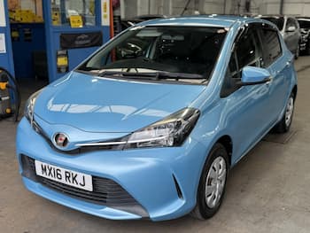 Used Toyota Vitz 2016 for sale - 79820131: Photo