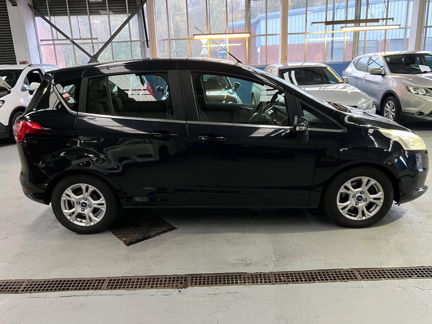 Used Ford B-MAX 2013 for sale - 76619952: Photo 11