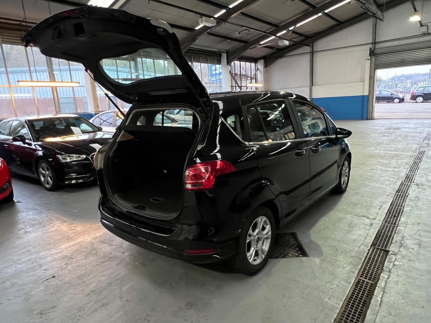 Used Ford B-MAX 2013 for sale - 76619952: Photo 13