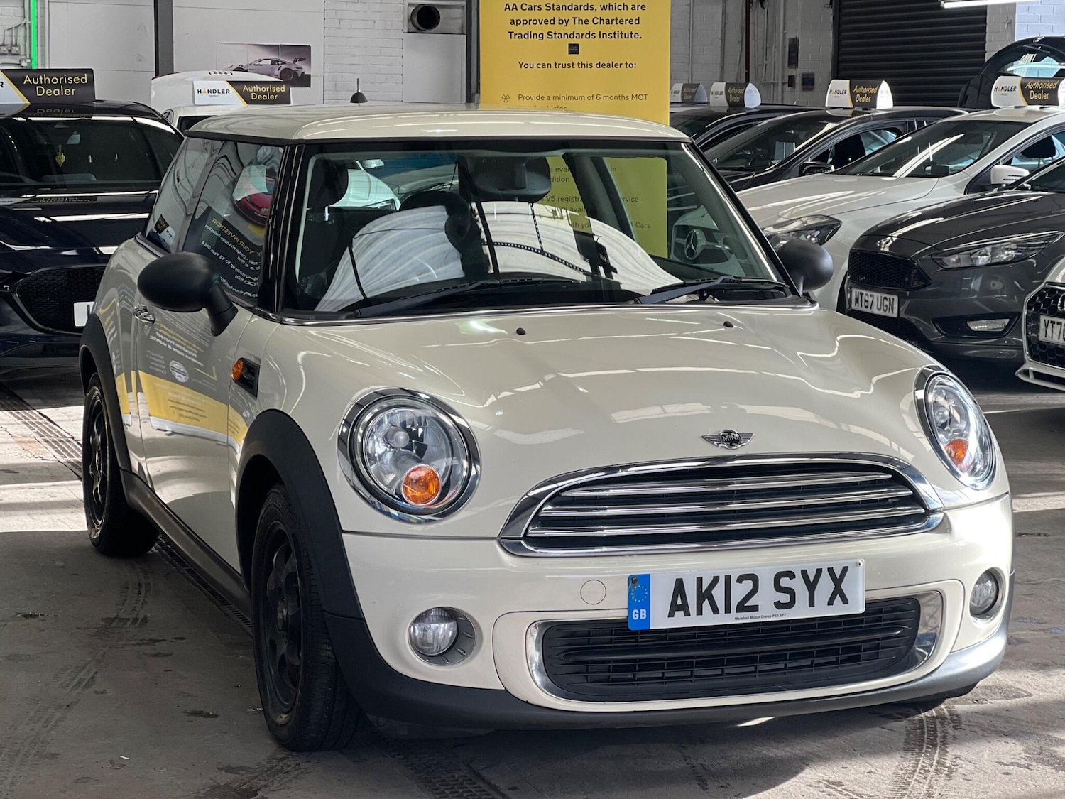 Used MINI Hatch 2012 for sale - 78020041: Photo 1