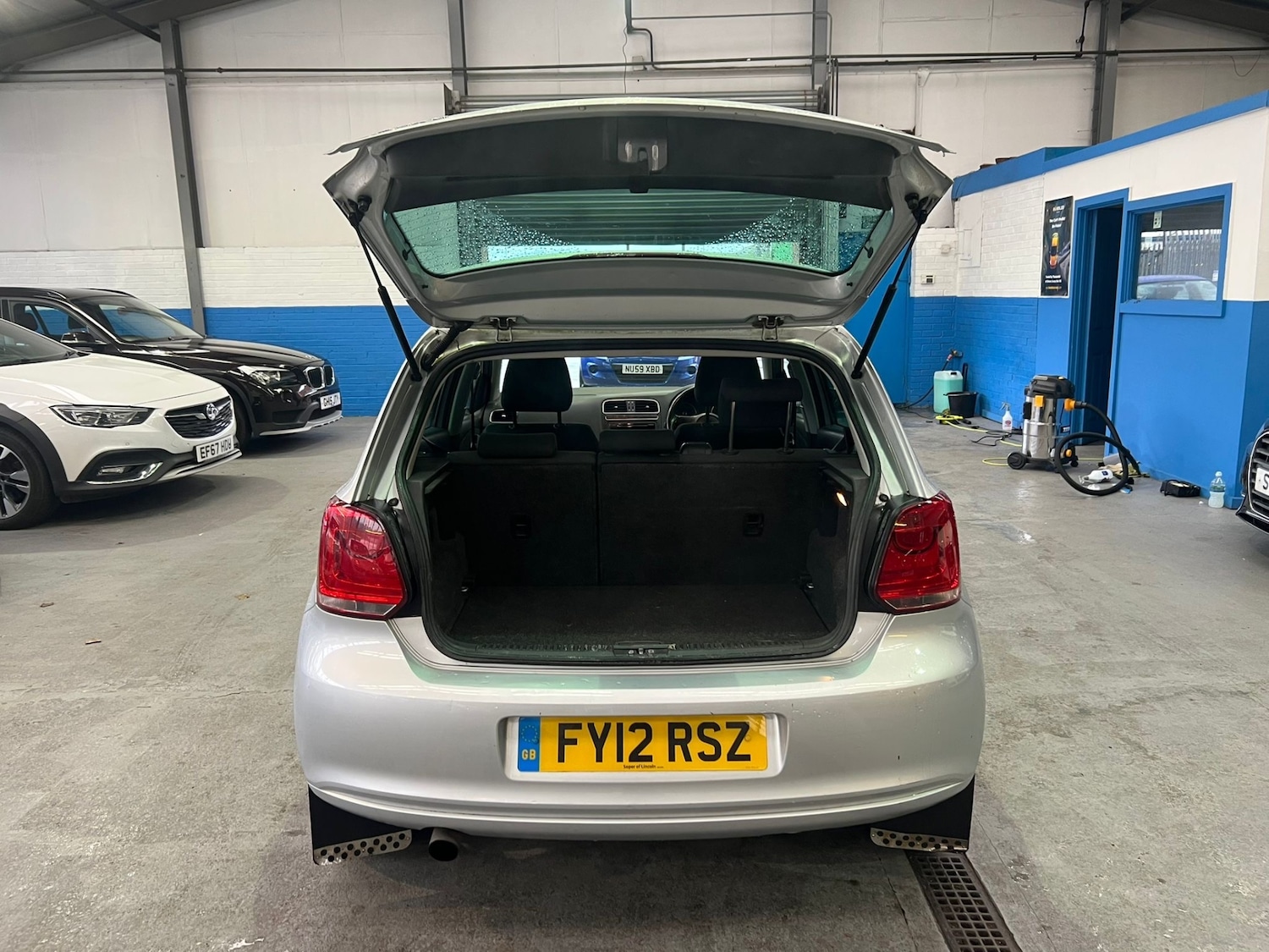 Used Volkswagen Polo 2012 for sale - 76799248: Photo 11