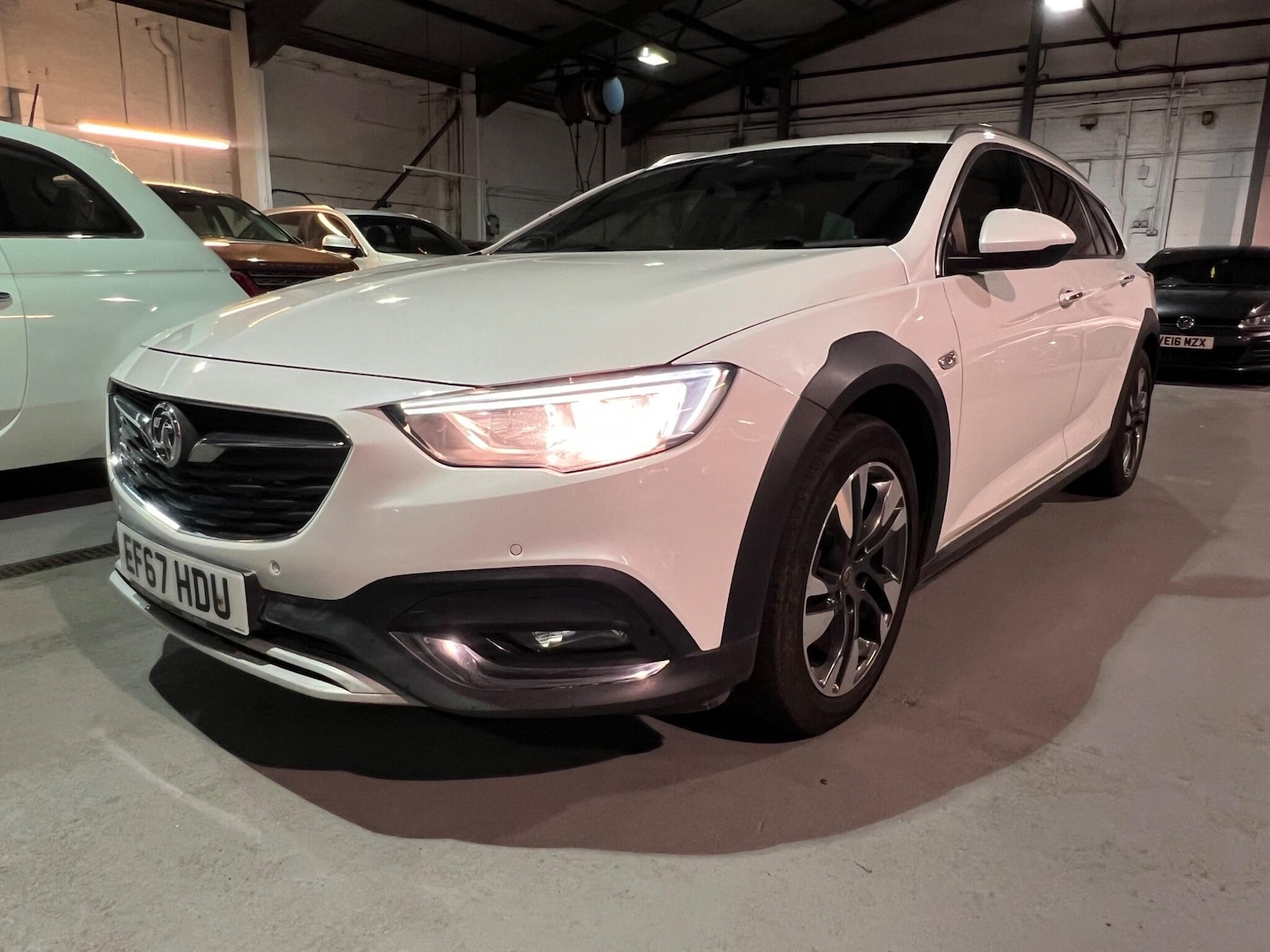 Used Vauxhall Insignia 2018 for sale - 77305239: Photo 11