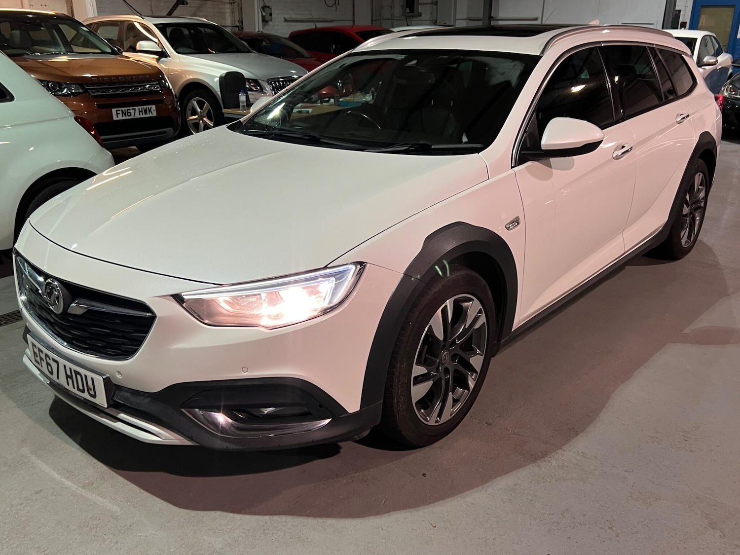 Used Vauxhall Insignia 2018 for sale - 77305239: Photo 8
