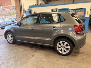 Used Volkswagen Polo 2010 for sale - 79613319: Photo