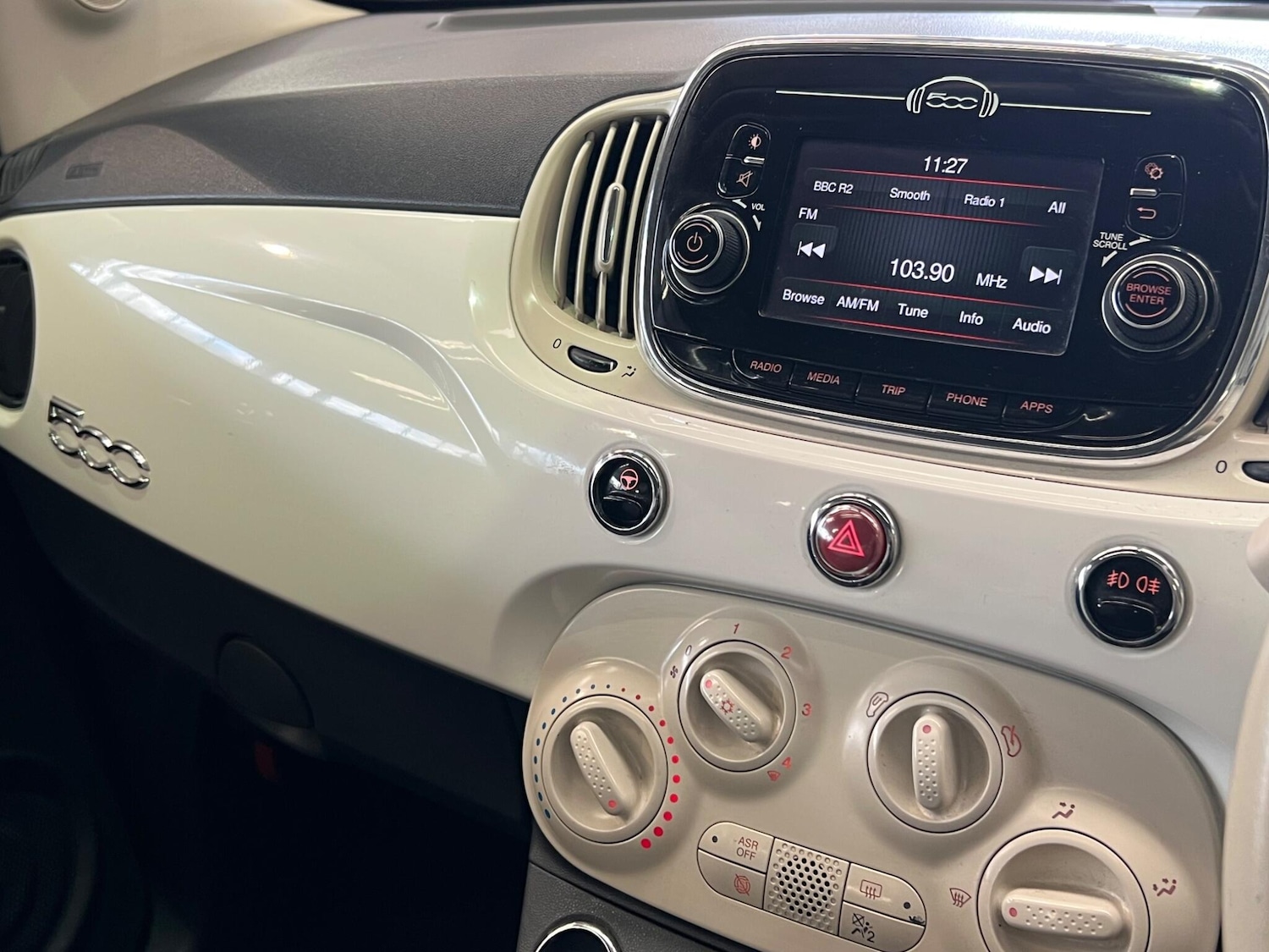 Used Fiat 500 2016 for sale - 77109679: Photo 24