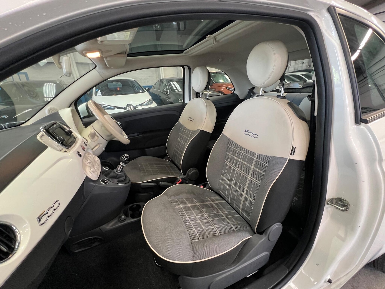 Used Fiat 500 2016 for sale - 77109679: Photo 31