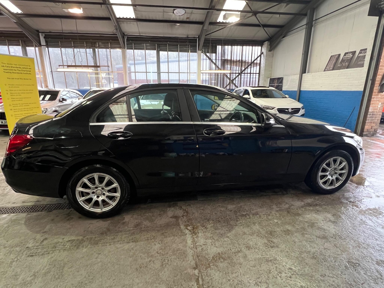 Used Mercedes-Benz C Class 2017 for sale - 77345433: Photo 11