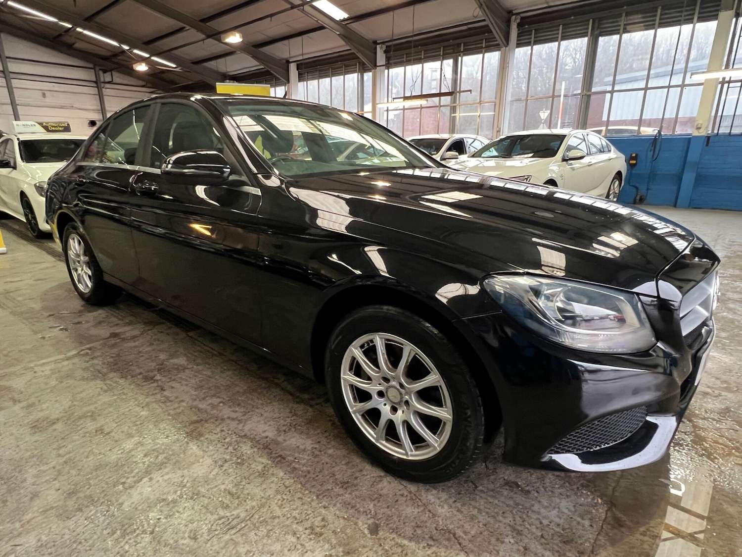 Used Mercedes-Benz C Class 2017 for sale - 77345433: Photo 5