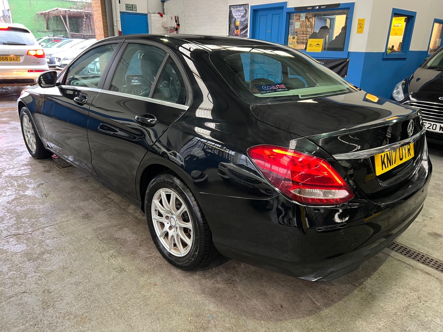 Used Mercedes-Benz C Class 2017 for sale - 77345433: Photo 7