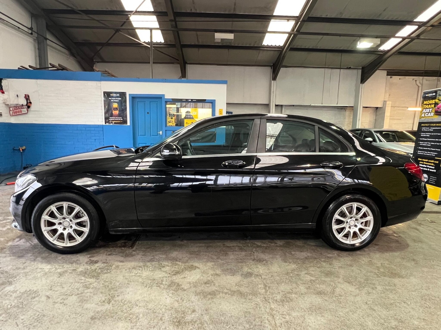 Used Mercedes-Benz C Class 2017 for sale - 77345433: Photo 9