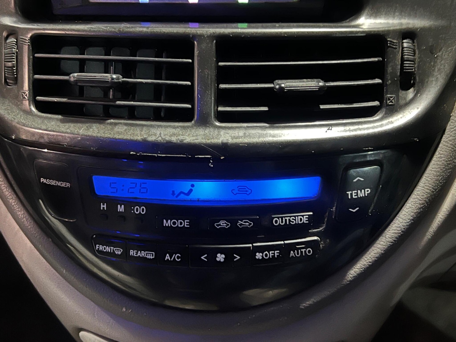 Used Toyota Previa 2013 for sale - 77155313: Photo 24