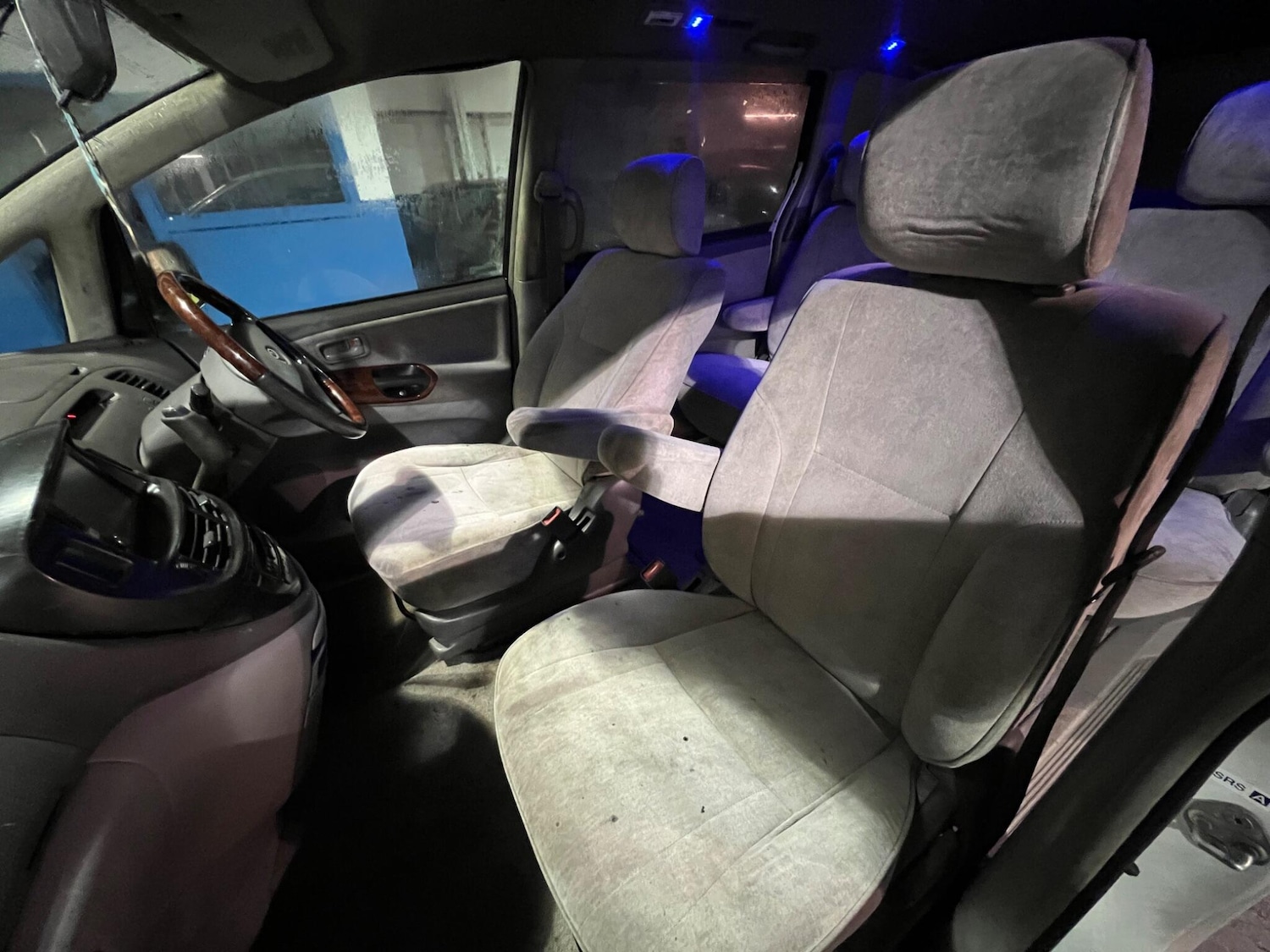 Used Toyota Previa 2013 for sale - 77155313: Photo 28